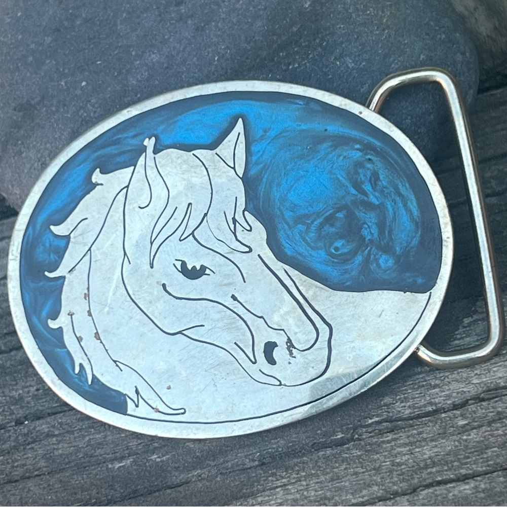 Vintage Silver Horse Enamel Western Belt Buckle – Pre-Owned Excellent Condition